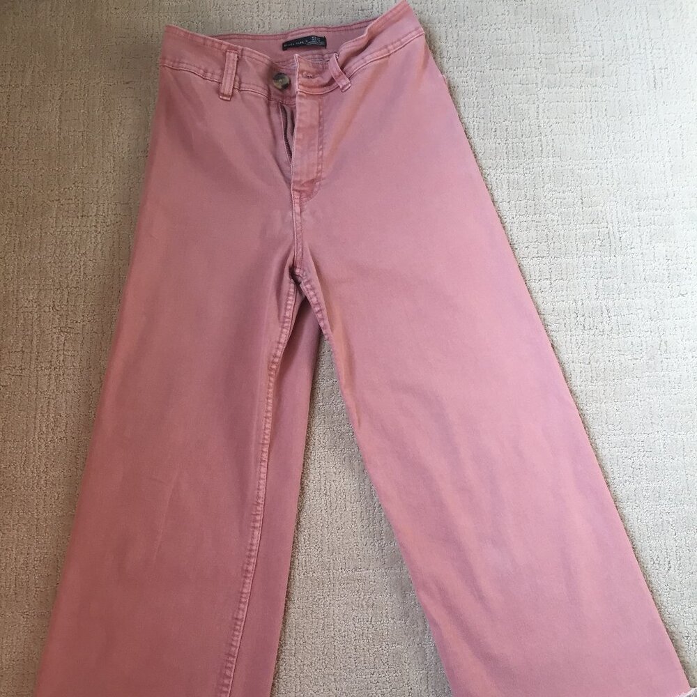 Womens BLACK TAPE Wide Legged Peach Colored Jeans Cropped Size 27 Womens
